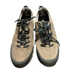 Clark’s WaveWalk Women Size 6 Shoes